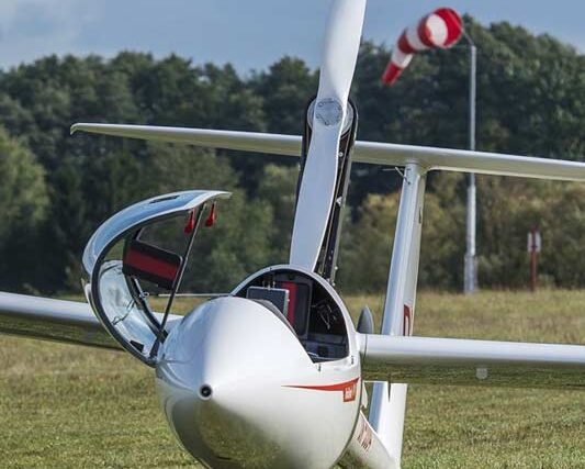 JET-JS3-rent-glider_06