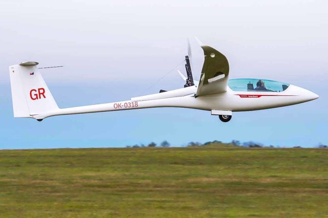 twin-shark-jet-rent-glider_03